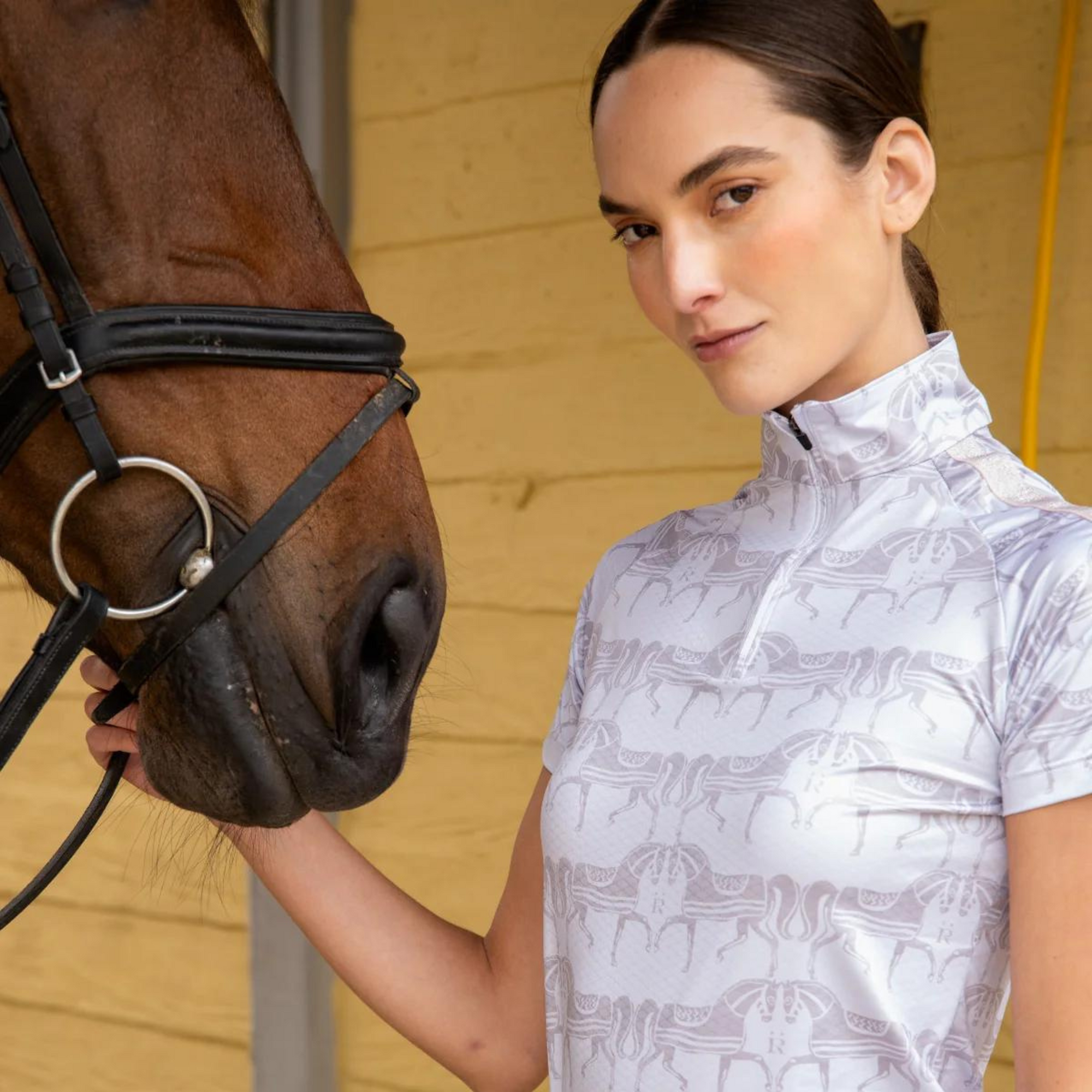 Ronner Plume Short Sleeve Steed Print - Nude