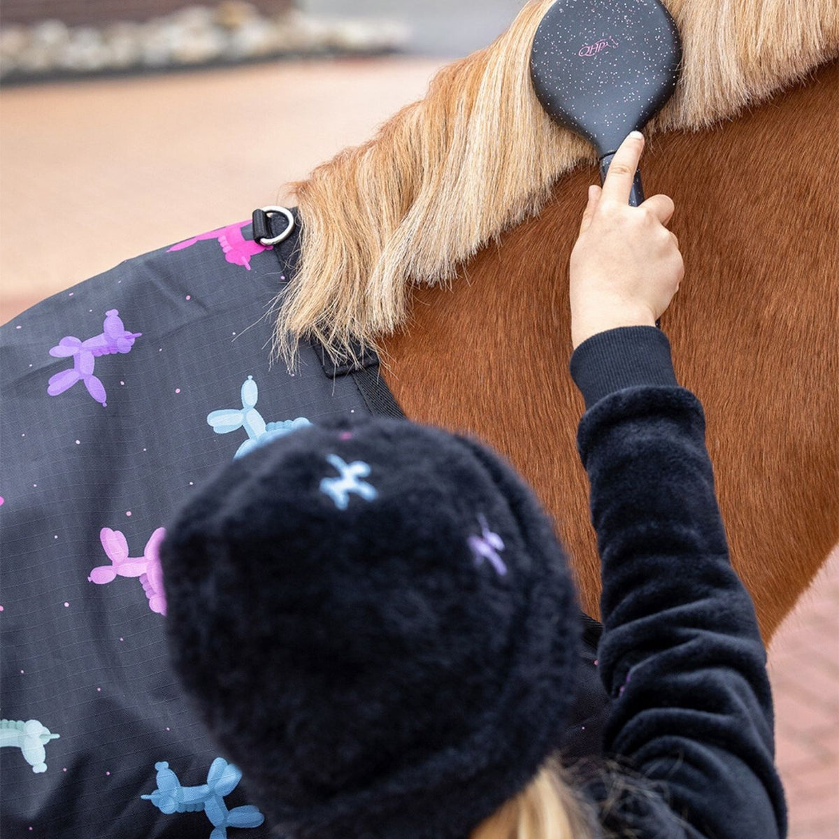QHP Isalyn Grooming Set - Unicorn Dream