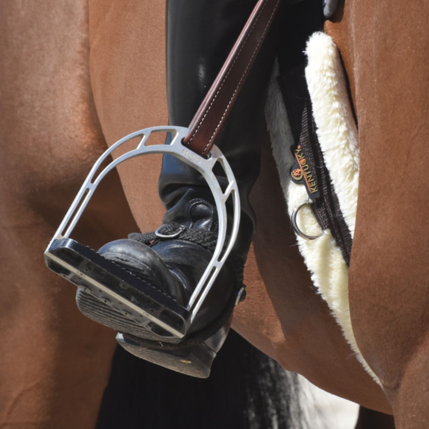 Kentucky Sheepskin Girth