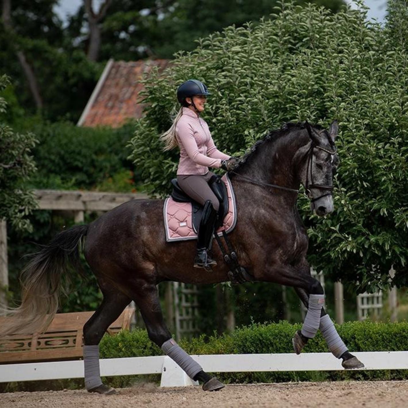 Equestrian Stockholm Bandages - Dusty Pink