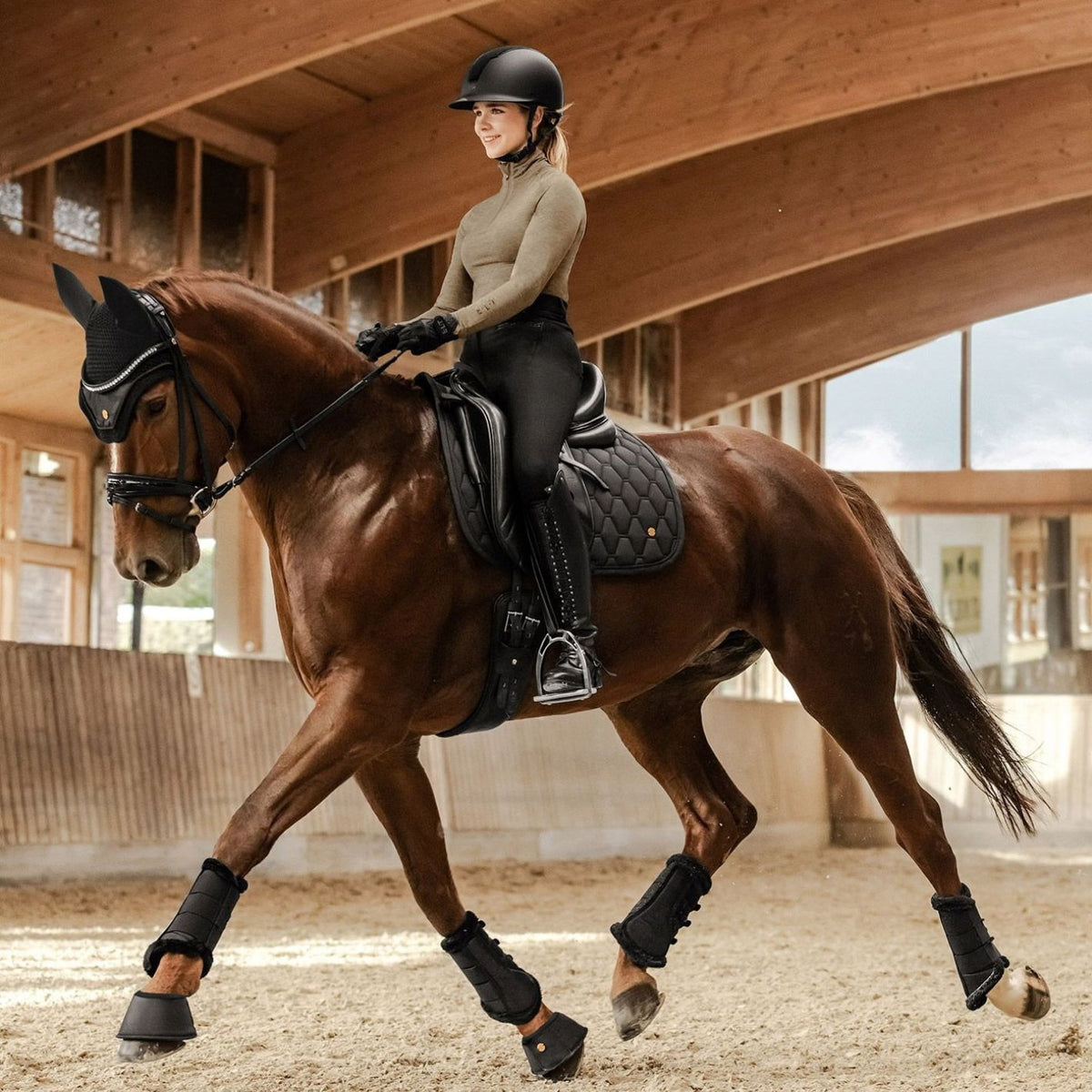 Waldhausen Phoenix Jump Pad - Black