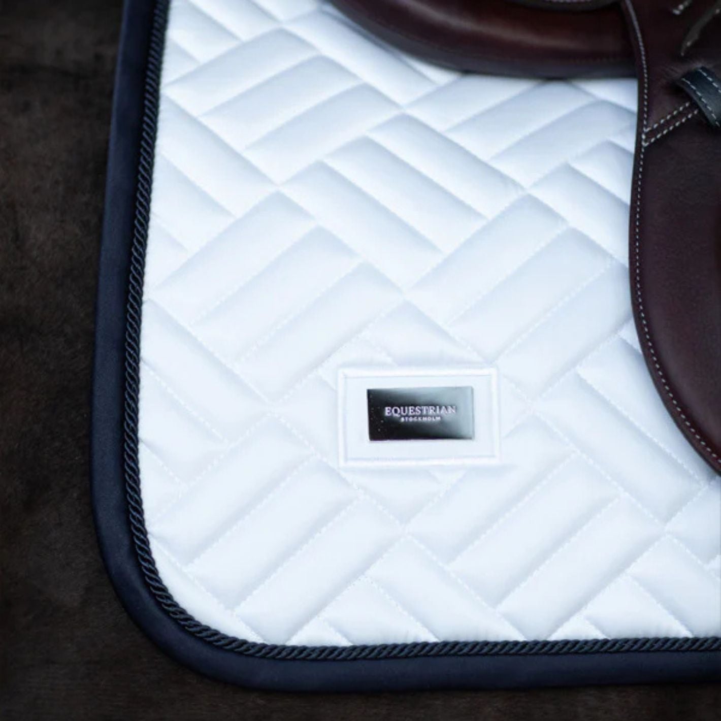 Equestrian Stockholm Jump Pad - Modern White Navy
