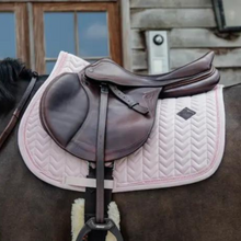 Load image into Gallery viewer, Kentucky Velvet Pearl Jump Saddle Pad - Soft Rose
