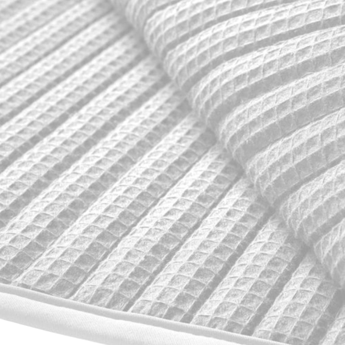 Tommy Hilfiger Upstate Jump Pad - White