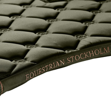 Load image into Gallery viewer, Equestrian Stockholm Dressage Pad - Striking Valley
