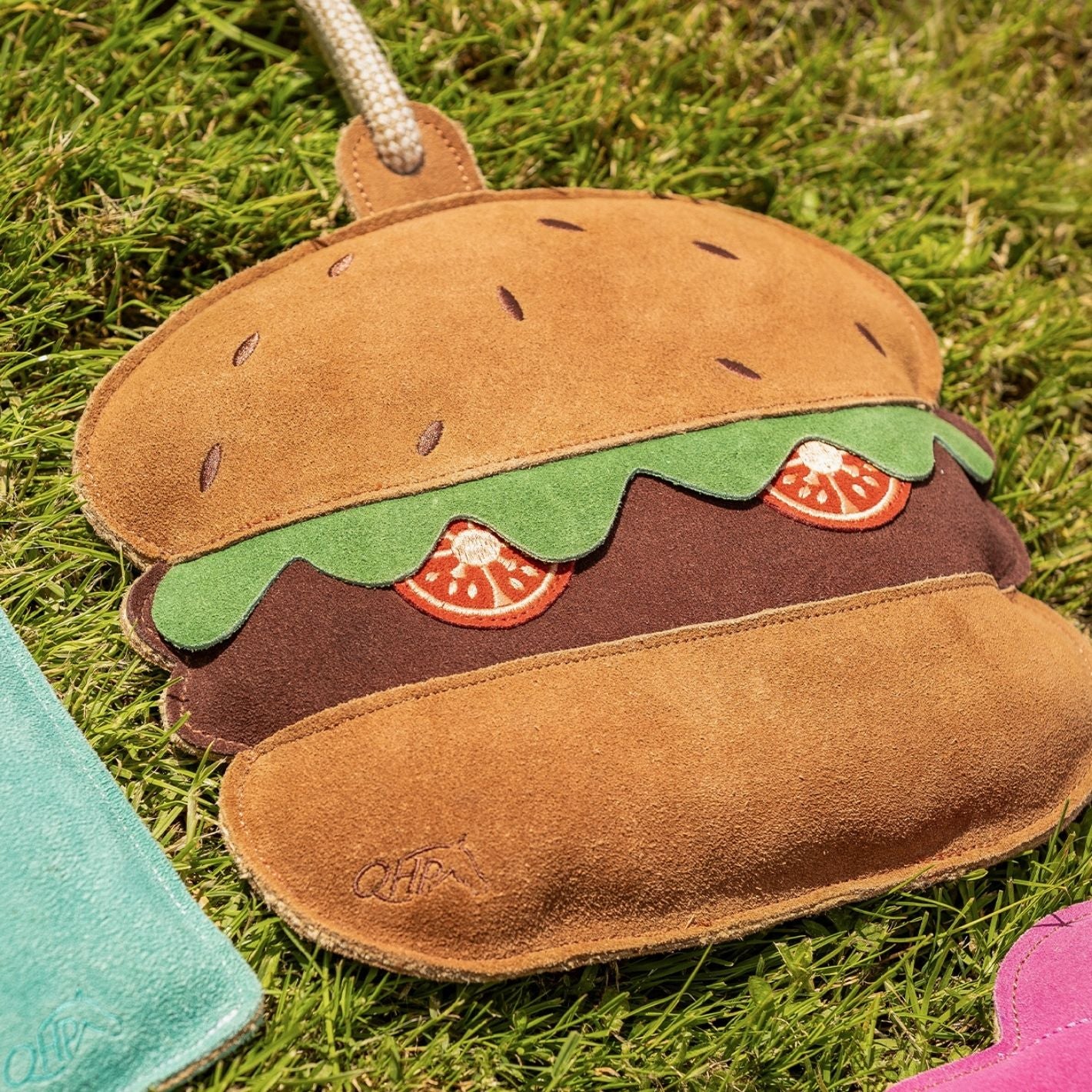 QHP Horse Toy - Hamburger