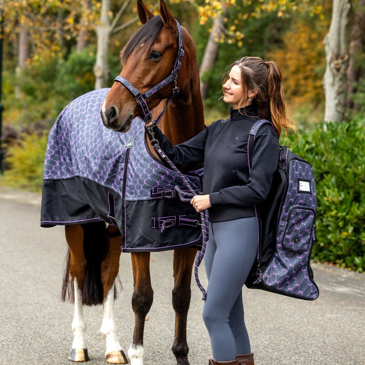QHP Headcollar & Leadrope Set - Bouncing Bows