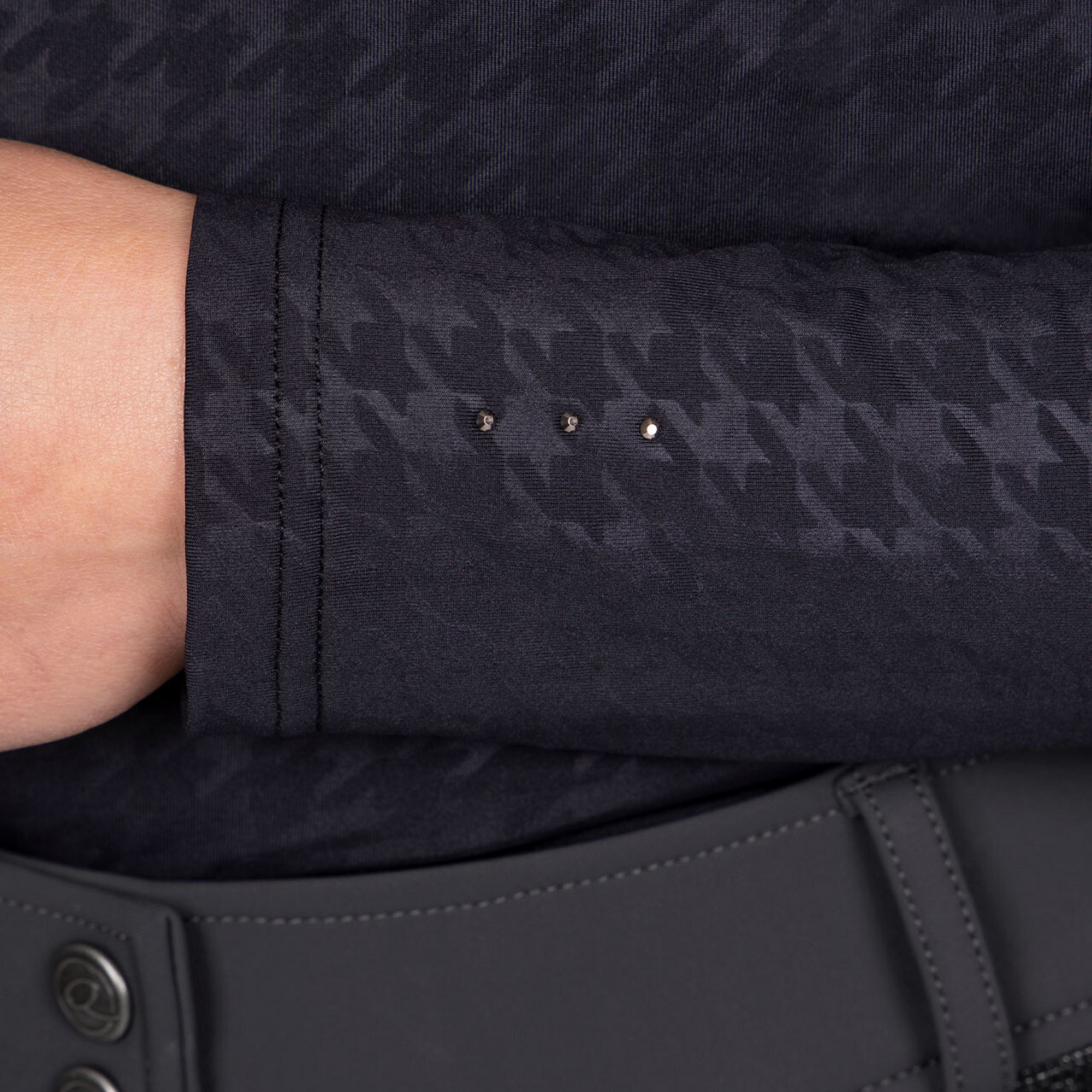 QHP Fayen Shirt - Black