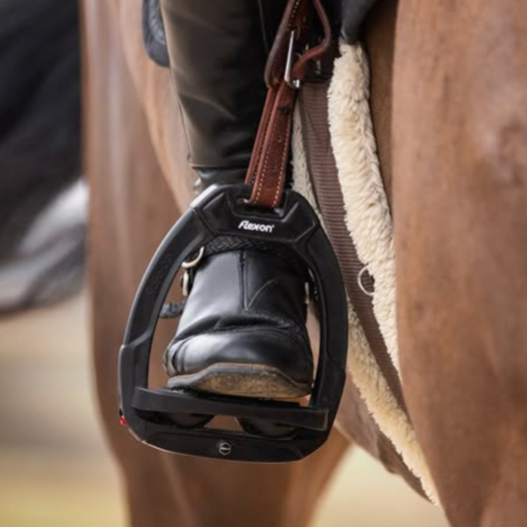 Flex-On Safe-On Stirrups - Black