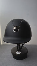 Load and play video in Gallery viewer, Samshield 2.0 Shadowmatt Helmet - Black
