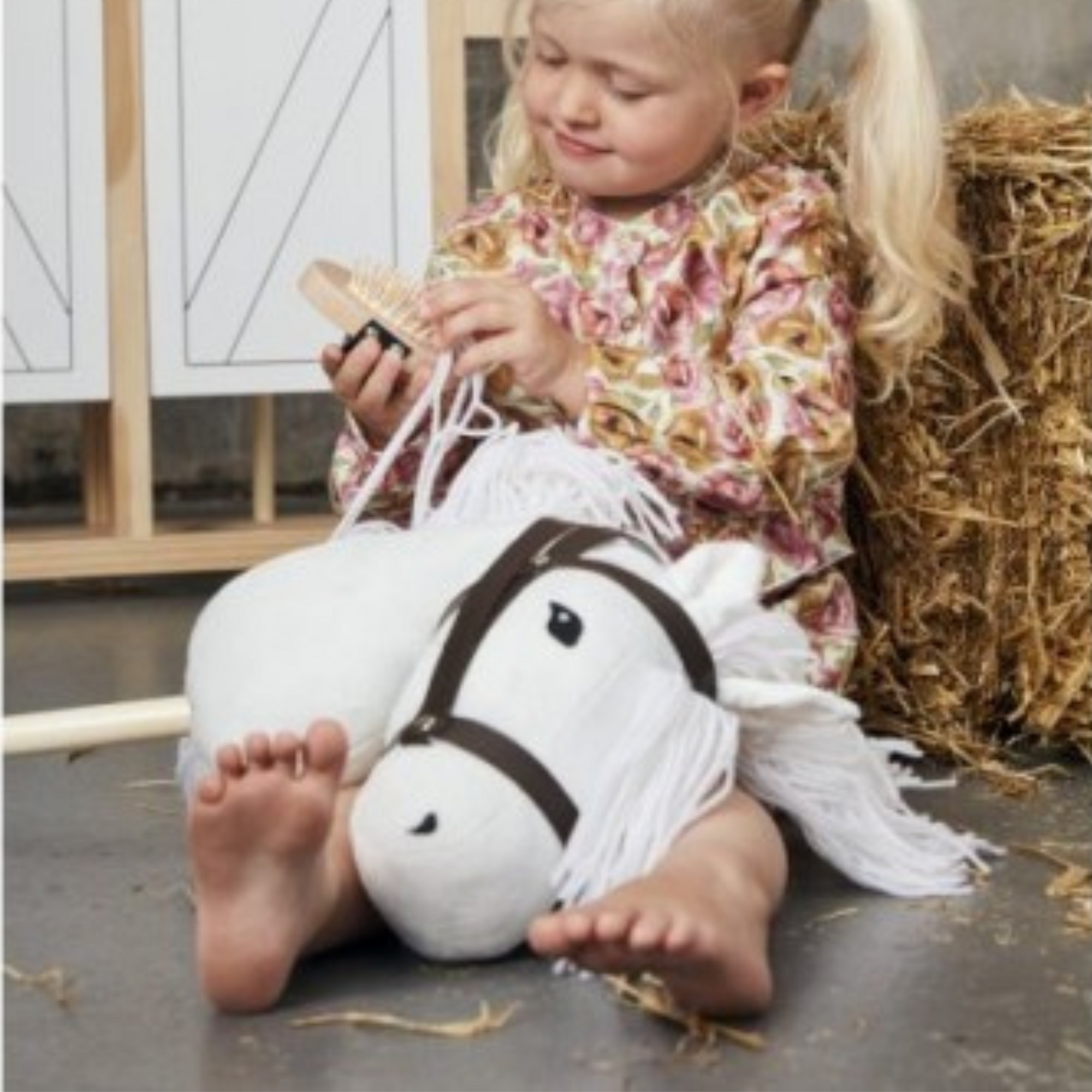Astrup Hobby Horse - White